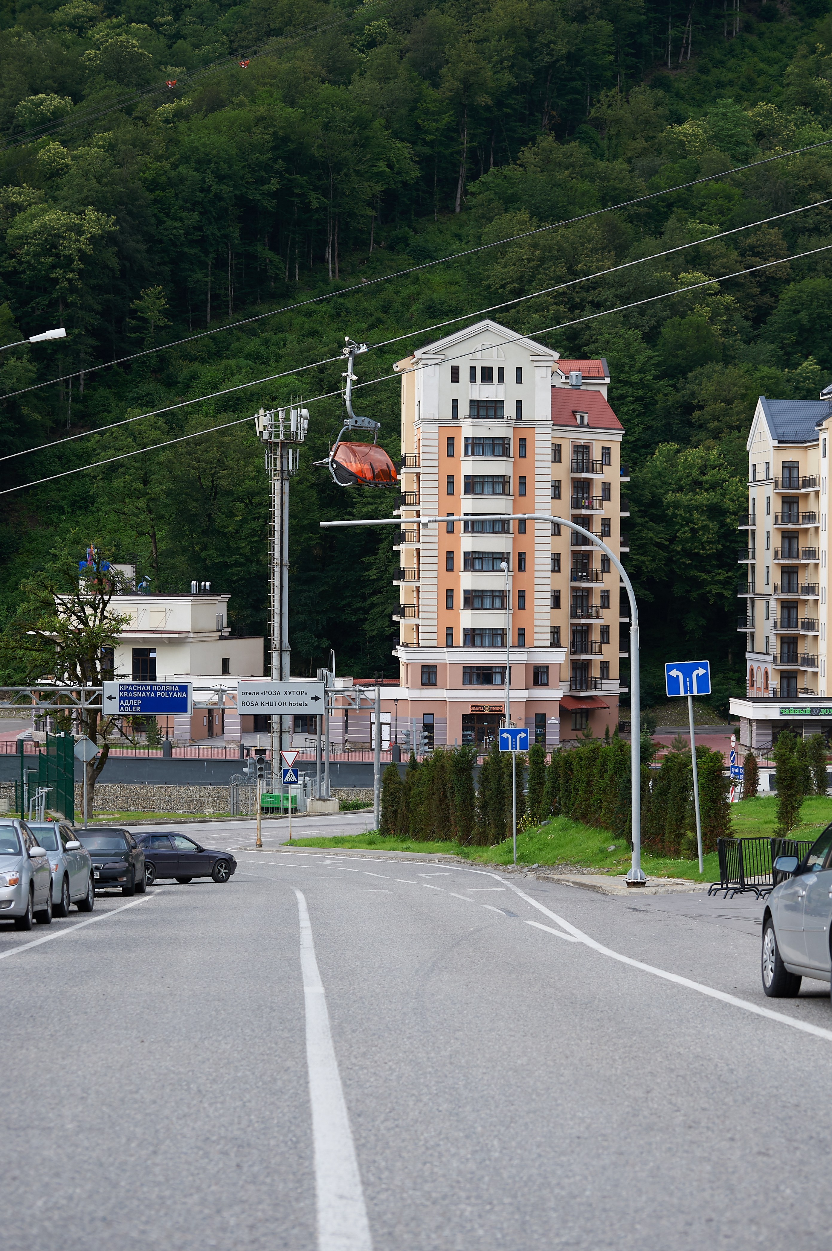 Rosa lift downstairs